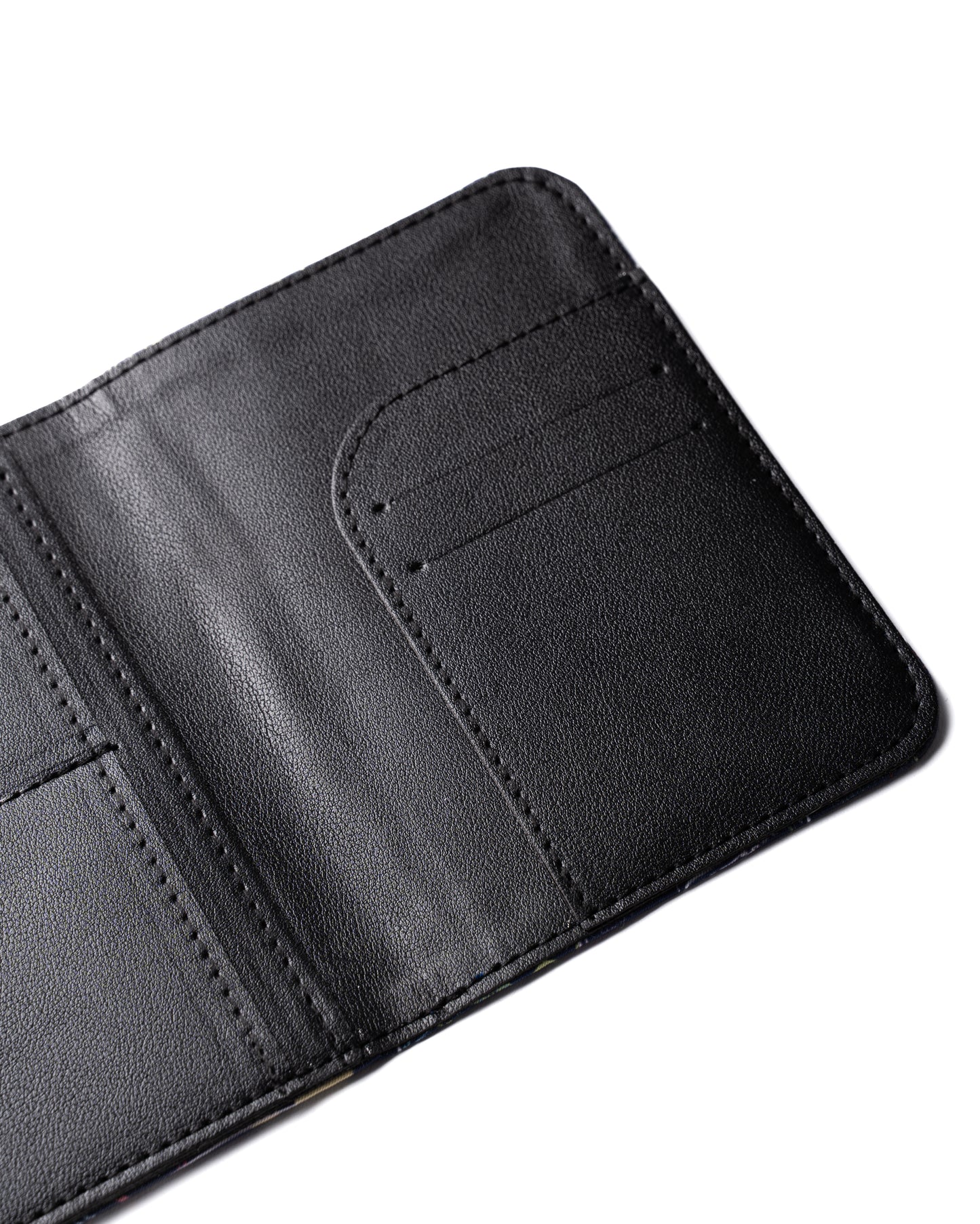 The Nines Passport Cover “No one will find me”
